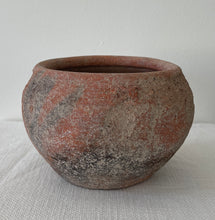 Load image into Gallery viewer, Pre Columbian Vessel
