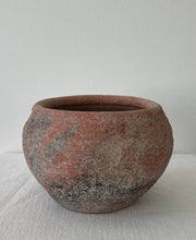 Load image into Gallery viewer, Pre Columbian Vessel
