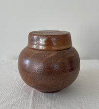 Load image into Gallery viewer, Ken Stevens Studio Pottery
